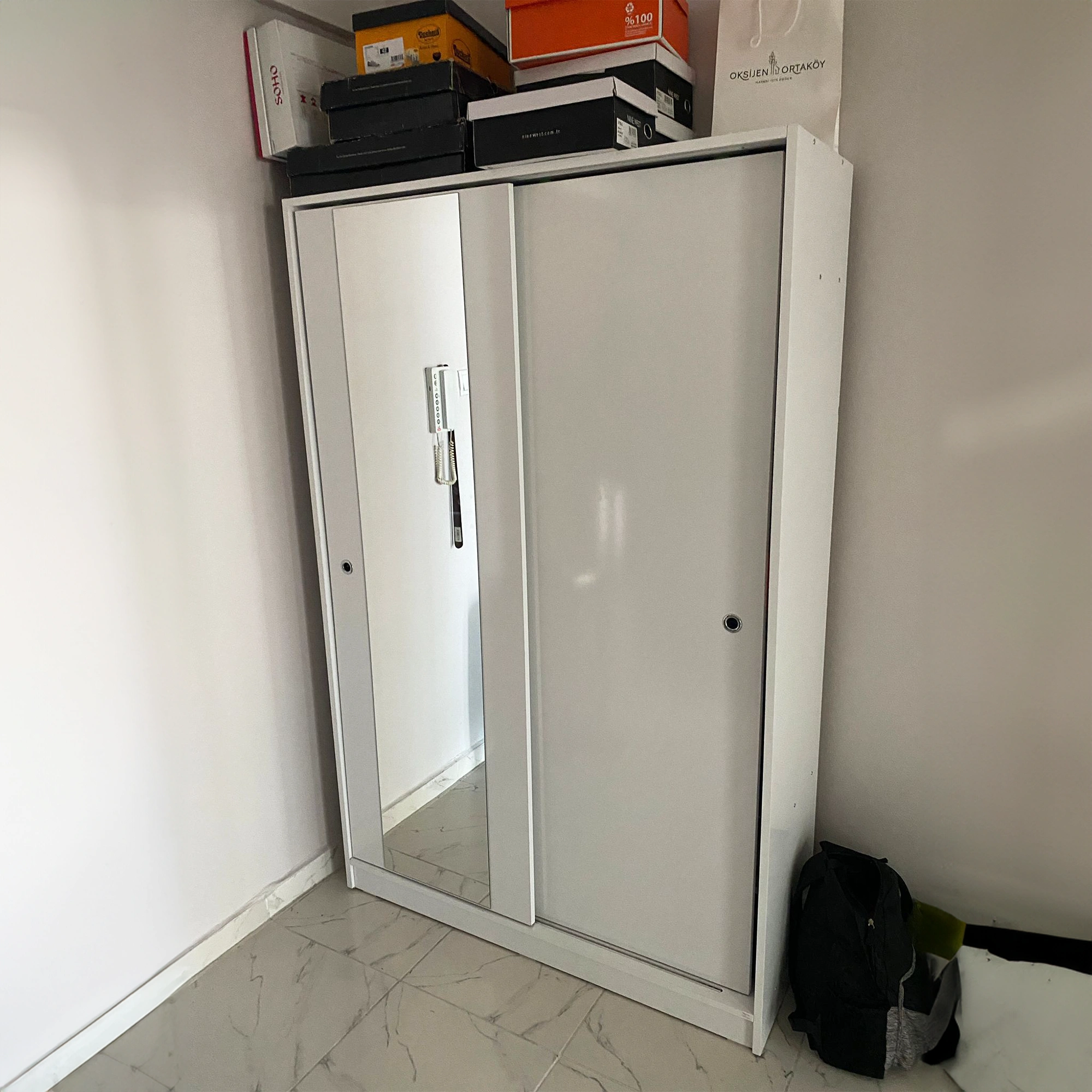 ikea beyaz şık sürgülü gardırop